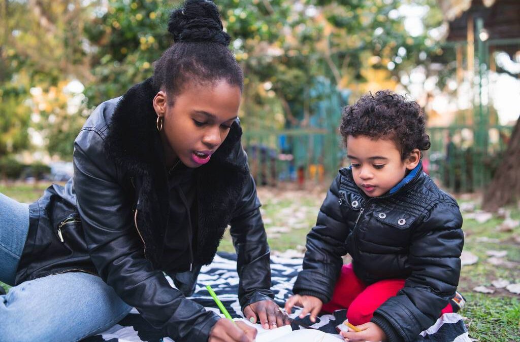 Comment reconnaître et accompagner les émotions de votre enfant
