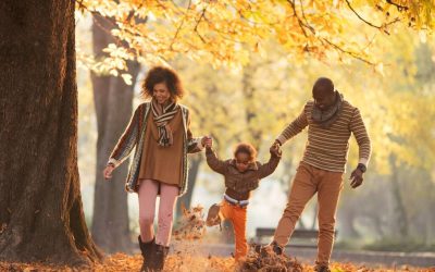 Activités en plein air pour enfants autistes : explorer, ressentir, grandir